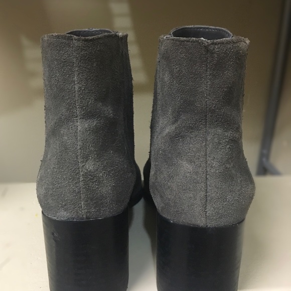 ❌❌SOLD❌❌ Charles David suede ankle boots - Picture 2 of 3